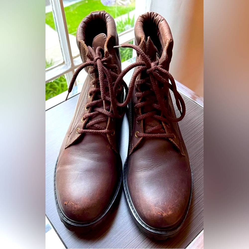 Men’s Brown Leather FILA Omega Lugsole Combat Boots Size 10